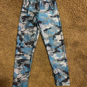 Terez Capri Camo Legging